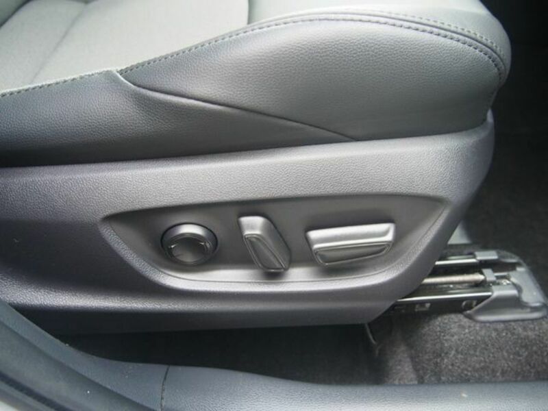 COROLLA CROSS