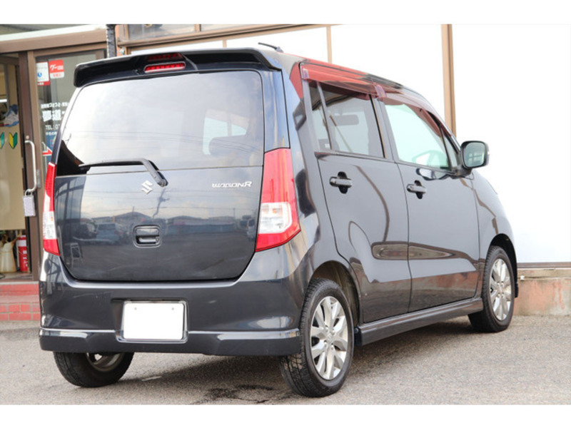 WAGON R