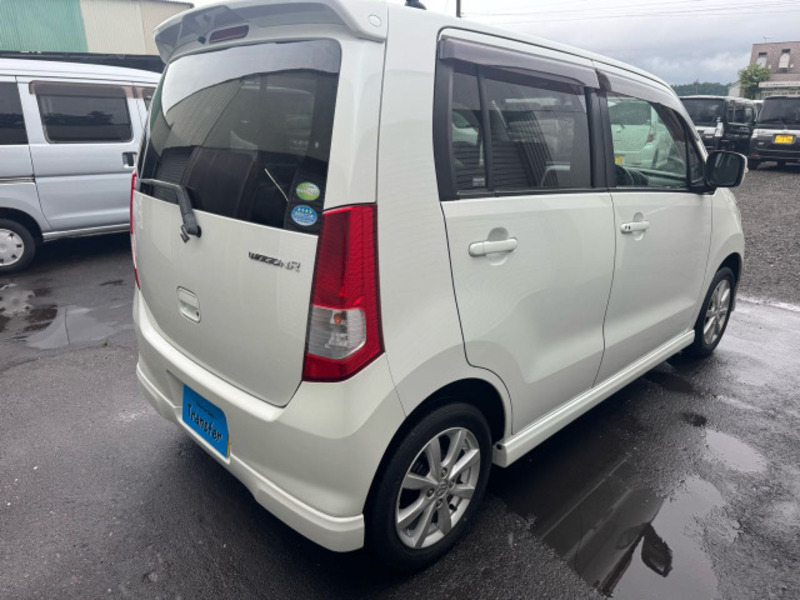 WAGON R