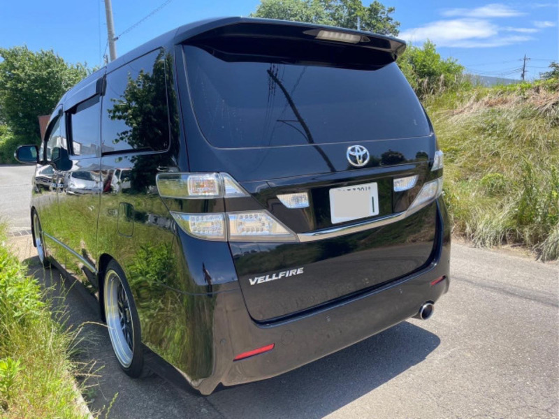 VELLFIRE