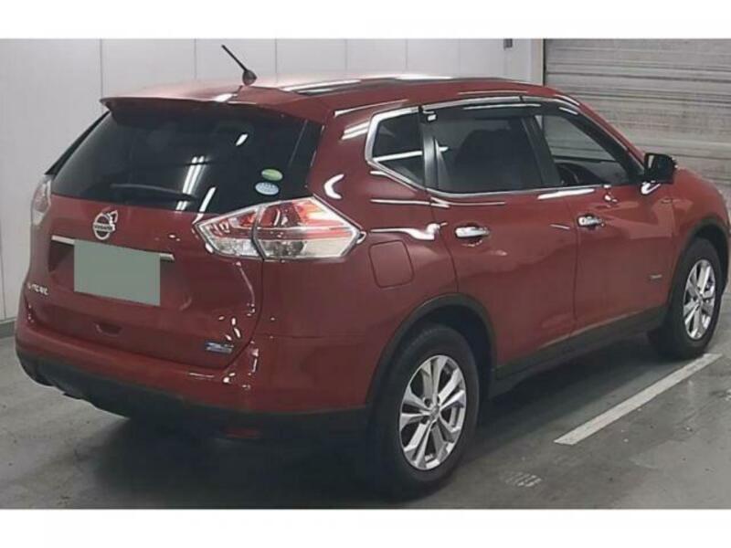 X-TRAIL