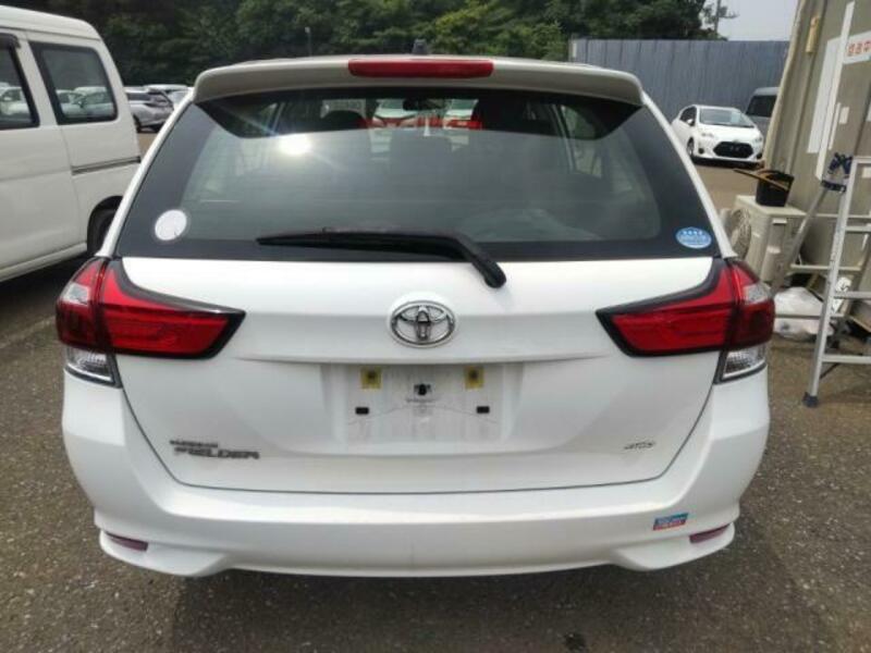 COROLLA FIELDER
