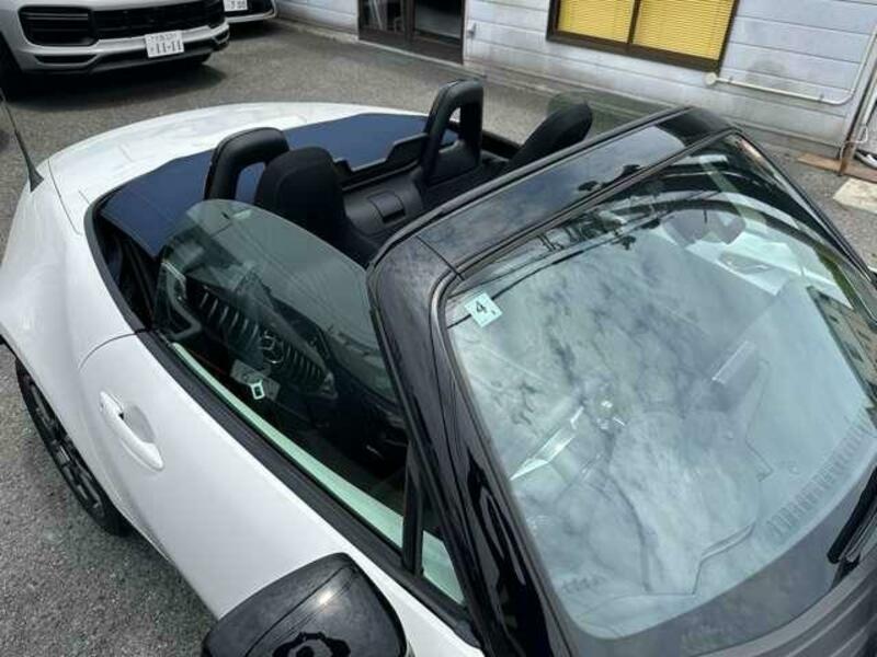 ROADSTER