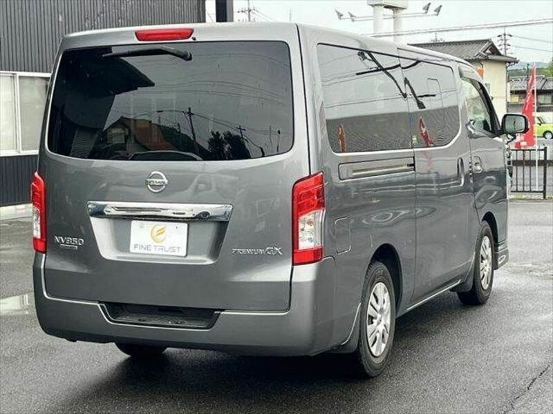 NV350 CARAVAN
