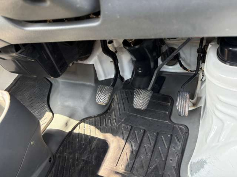 MINICAB TRUCK