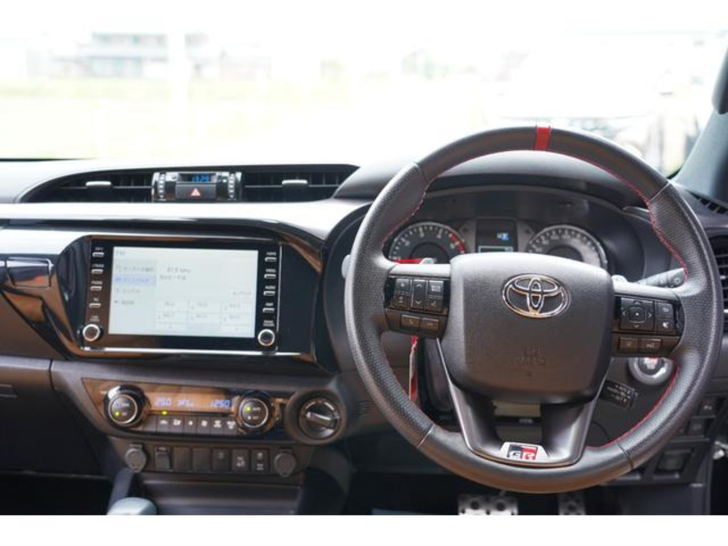 HILUX