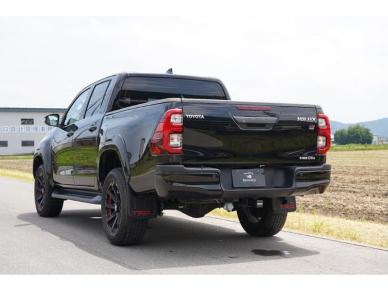 HILUX