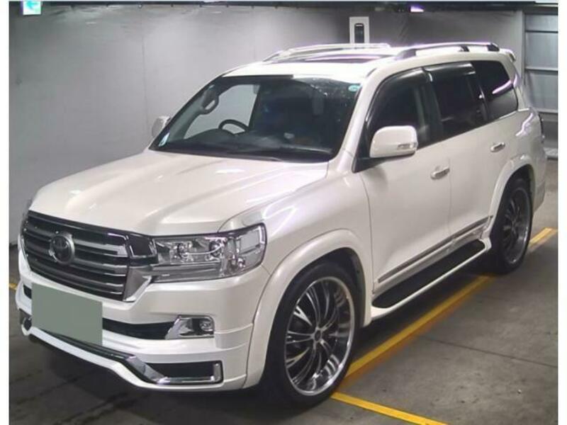 LAND CRUISER