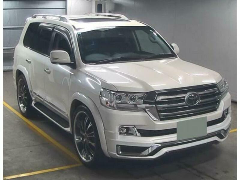 TOYOTA LAND CRUISER
