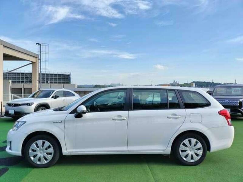 COROLLA FIELDER
