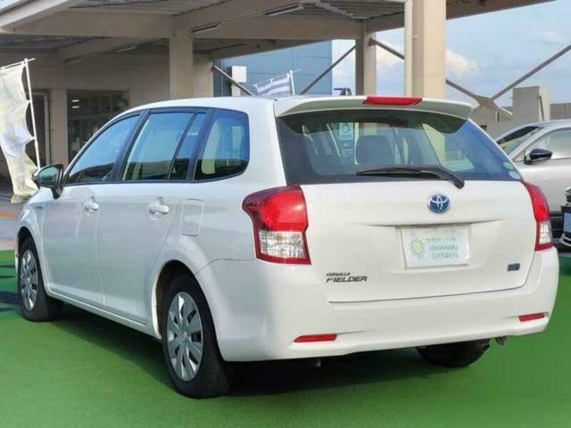 COROLLA FIELDER