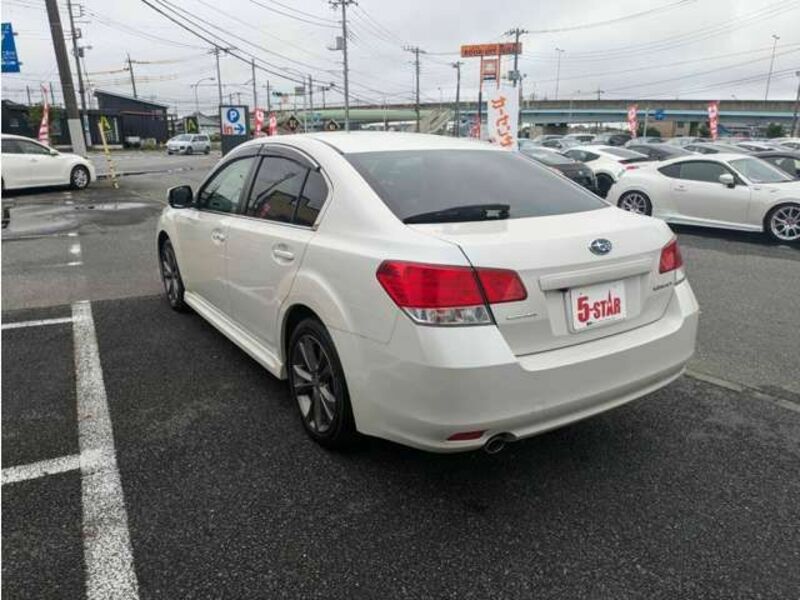 LEGACY B4