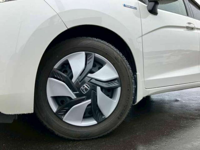 FIT HYBRID
