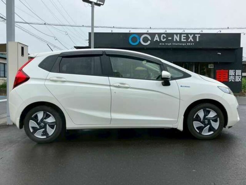 FIT HYBRID