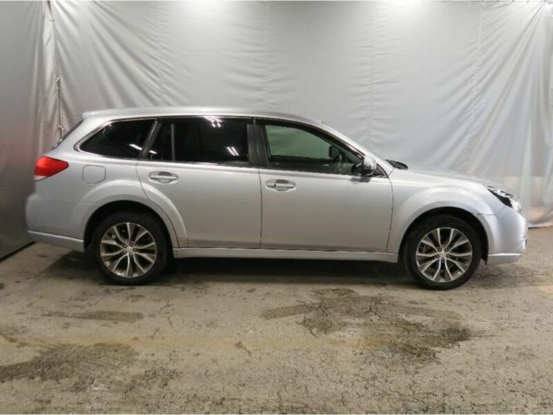 LEGACY OUTBACK