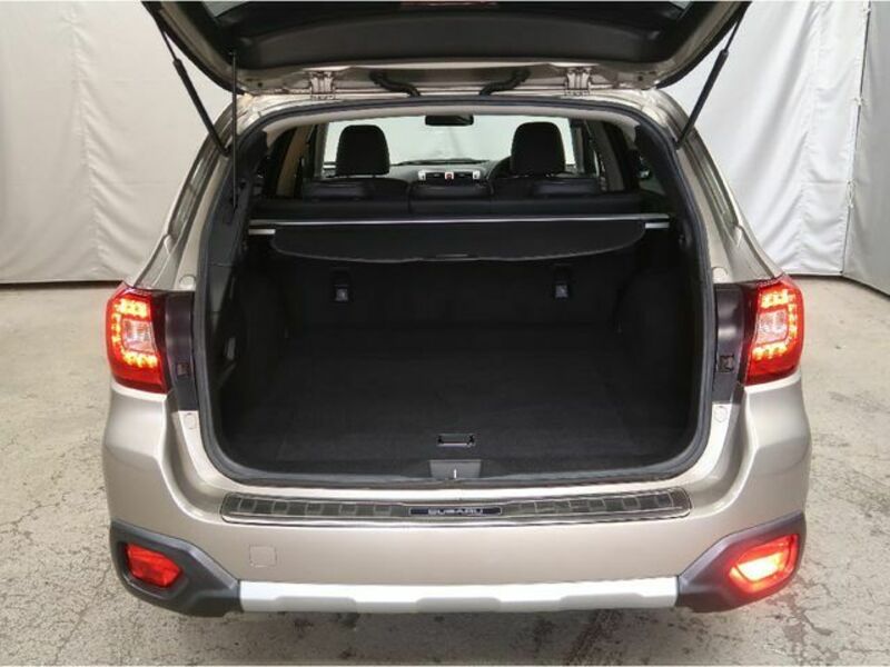 LEGACY OUTBACK