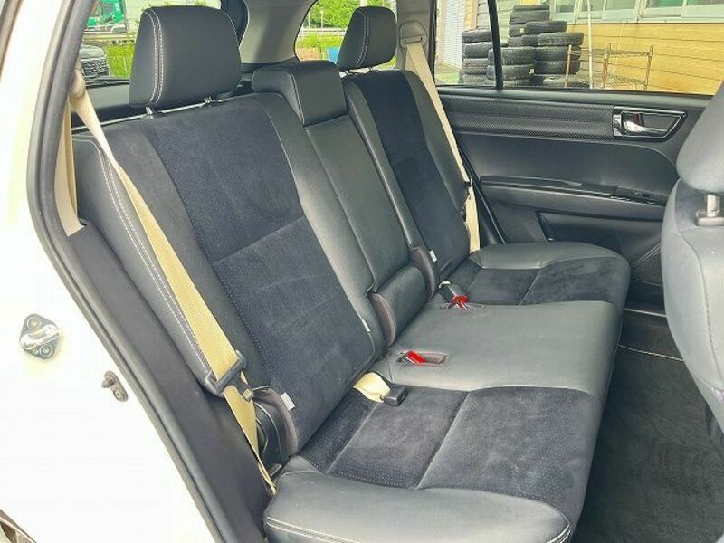 COROLLA FIELDER