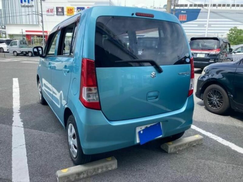 WAGON R