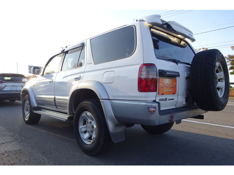 HILUX SURF