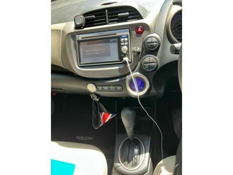 FIT HYBRID