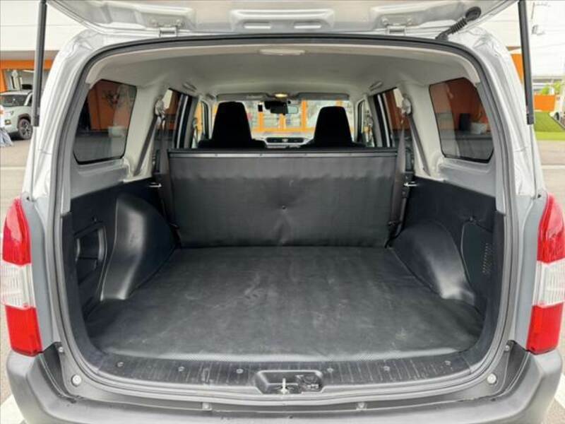 SUCCEED VAN