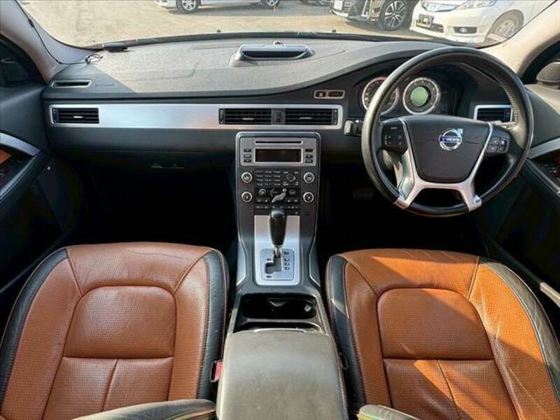 V70
