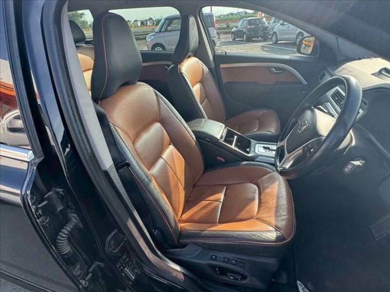 V70
