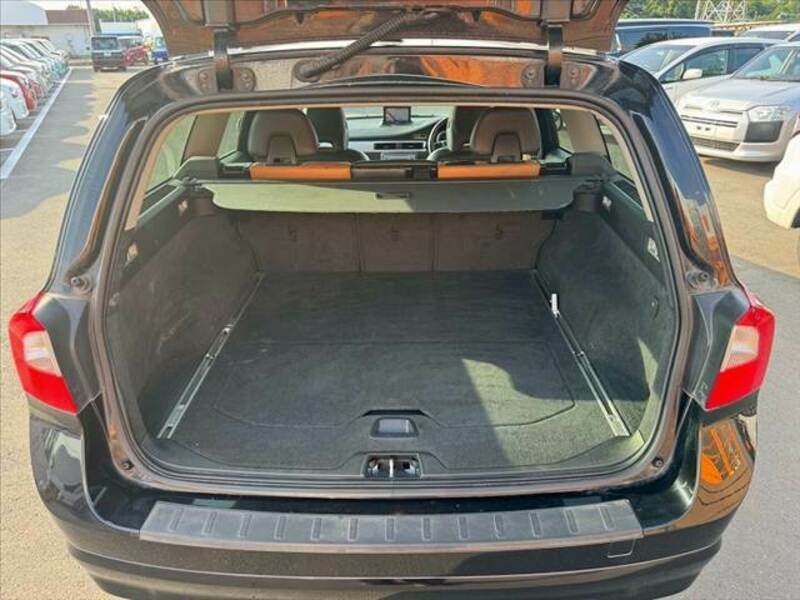 V70