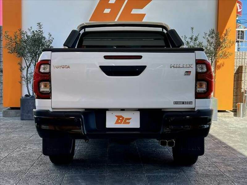 HILUX