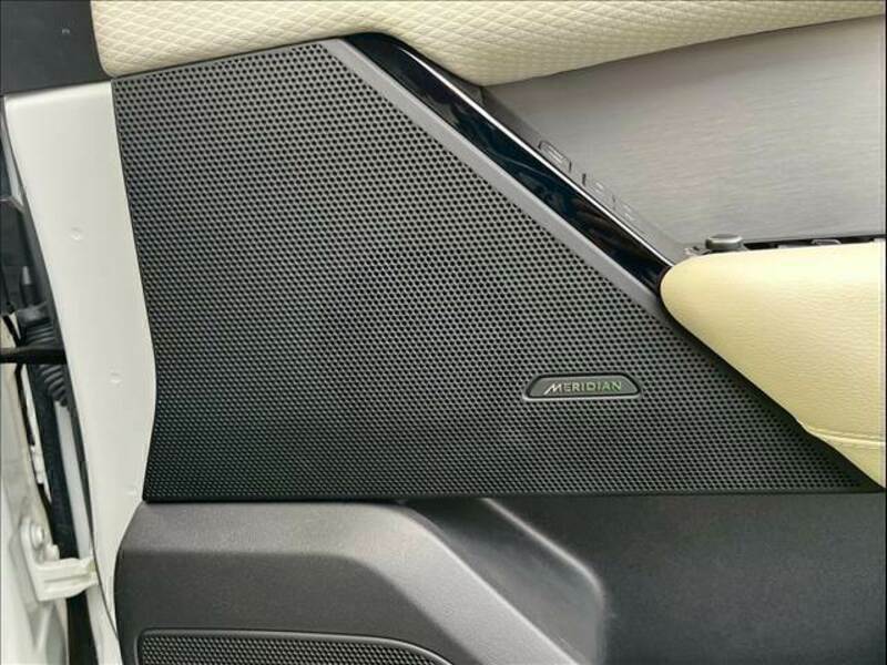 RANGE ROVER VELAR