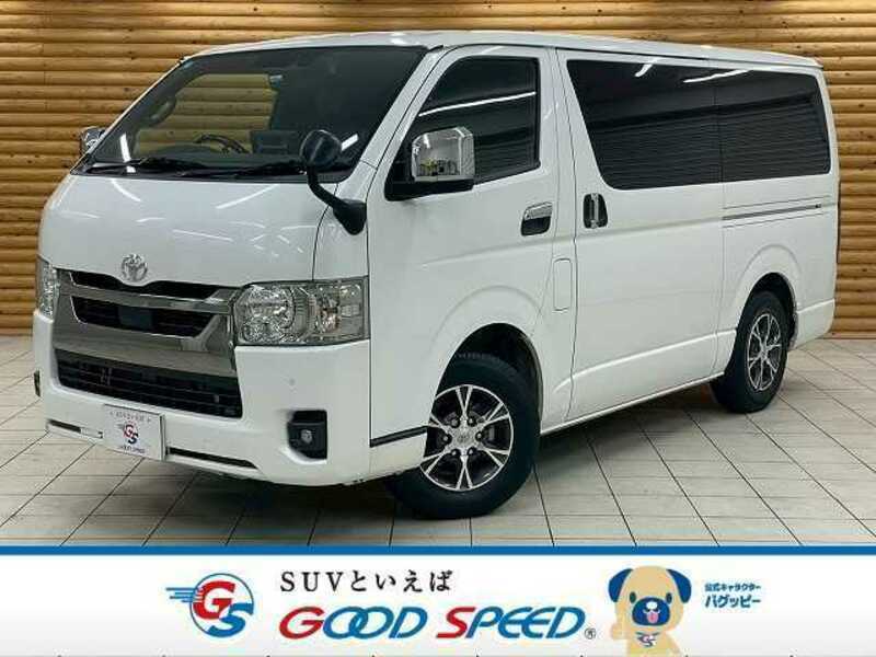 TOYOTA HIACE VAN