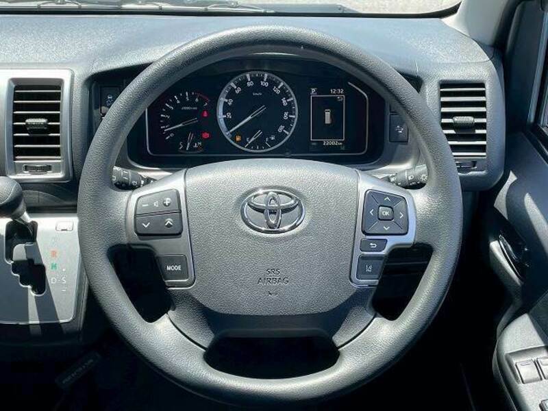 HIACE VAN