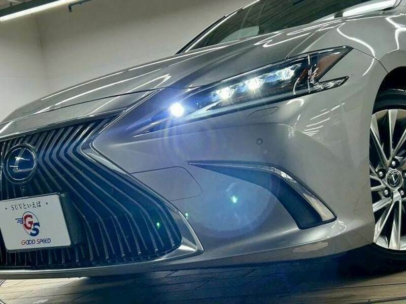 ES