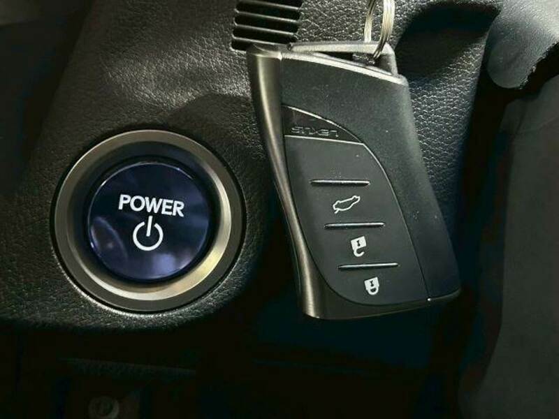 ES