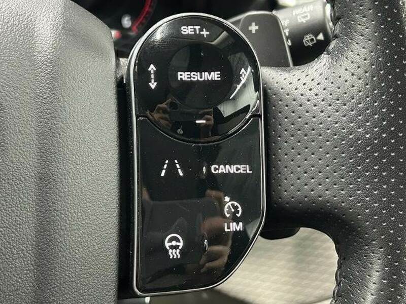 RANGE ROVER VELAR