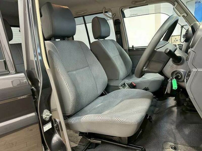 LAND CRUISER