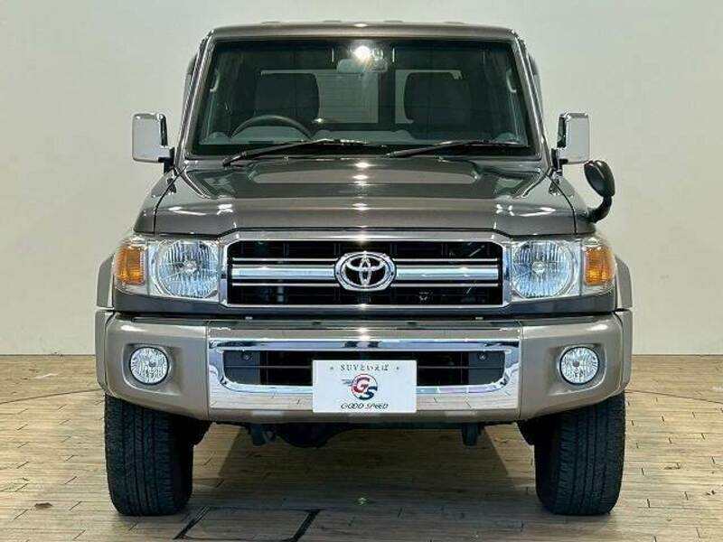 LAND CRUISER