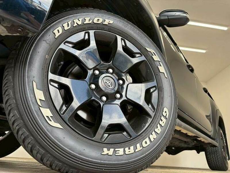 HILUX
