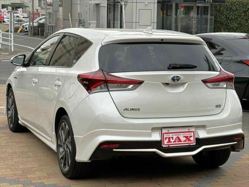 AURIS HYBRID