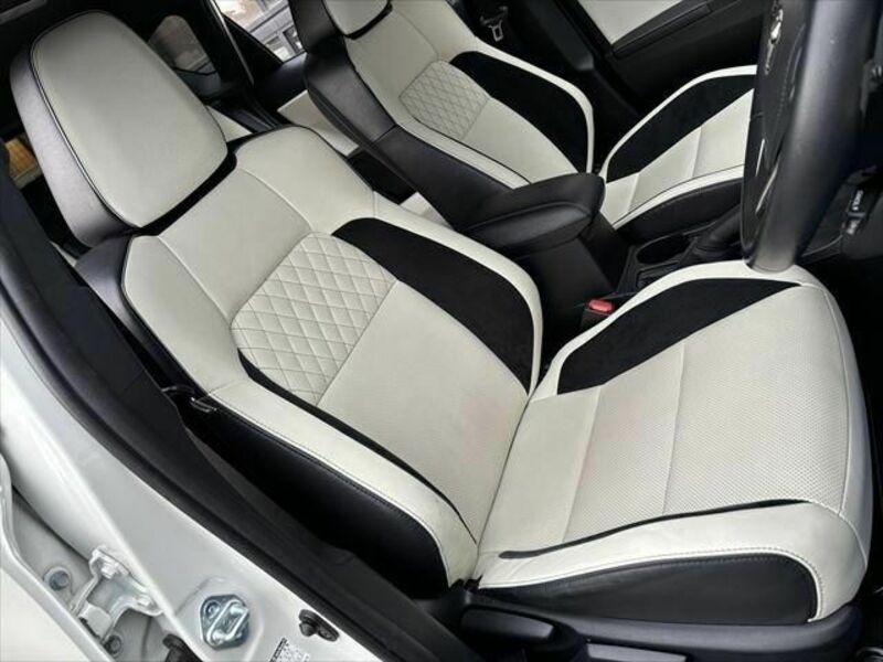 AURIS HYBRID