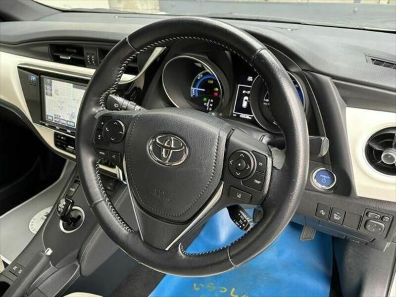 AURIS HYBRID