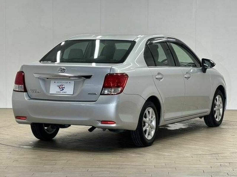 COROLLA AXIO