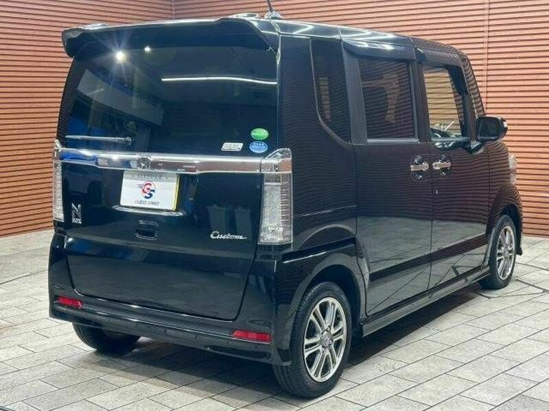 N BOX CUSTOM