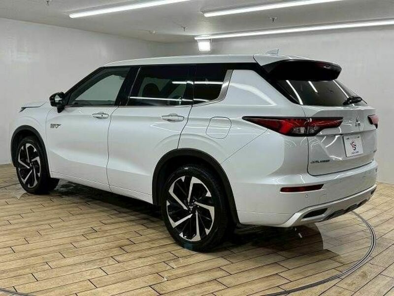 OUTLANDER PHEV