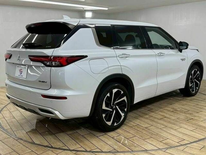 OUTLANDER PHEV