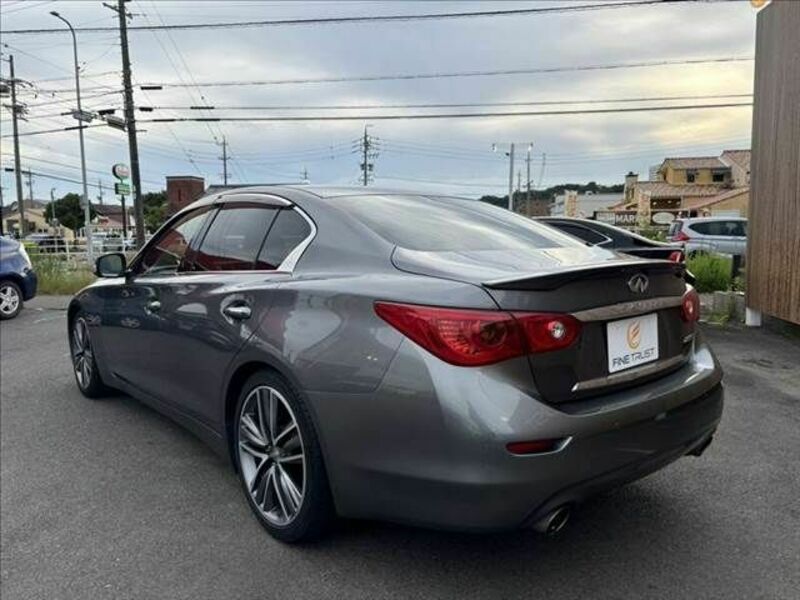 SKYLINE