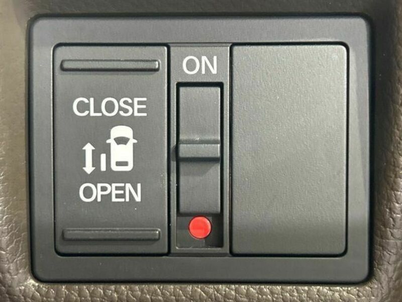 N BOX