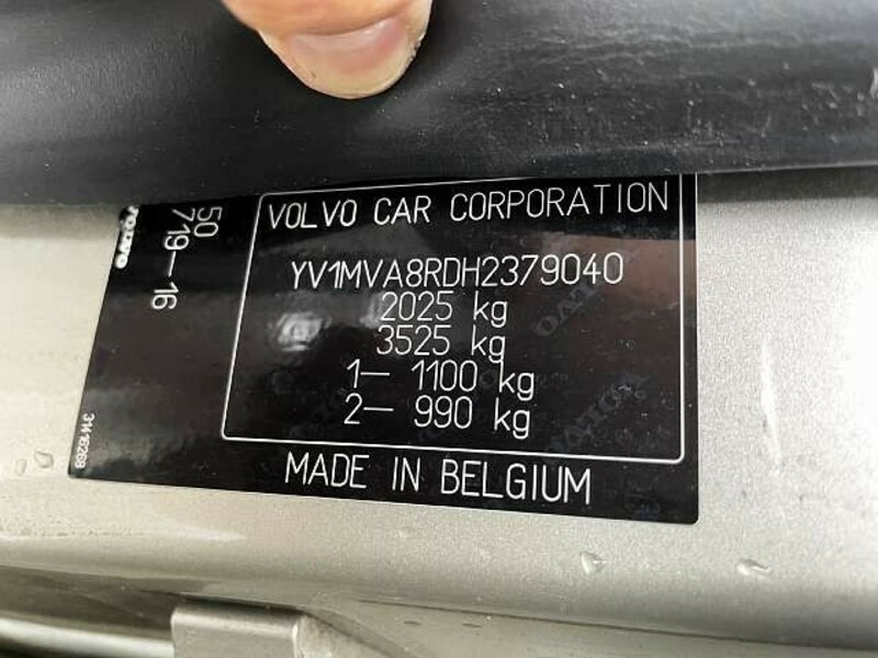 V40