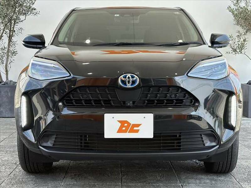 YARIS CROSS