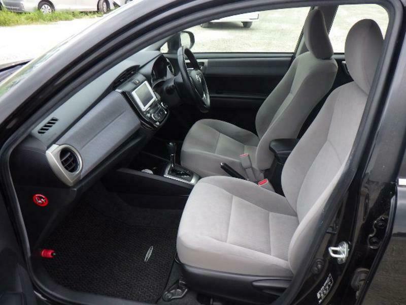 COROLLA AXIO